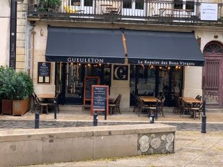 6e4bcb61-46e4-4b76-9555-a0a39fab6521